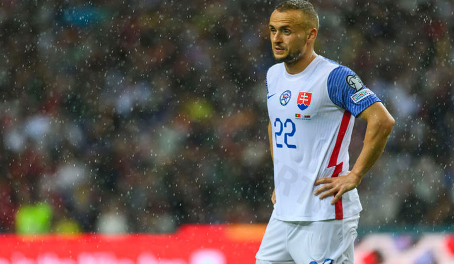 Stanislav Lobotka – Midfield conductor, extremely effective in regulating and controlling the ball
